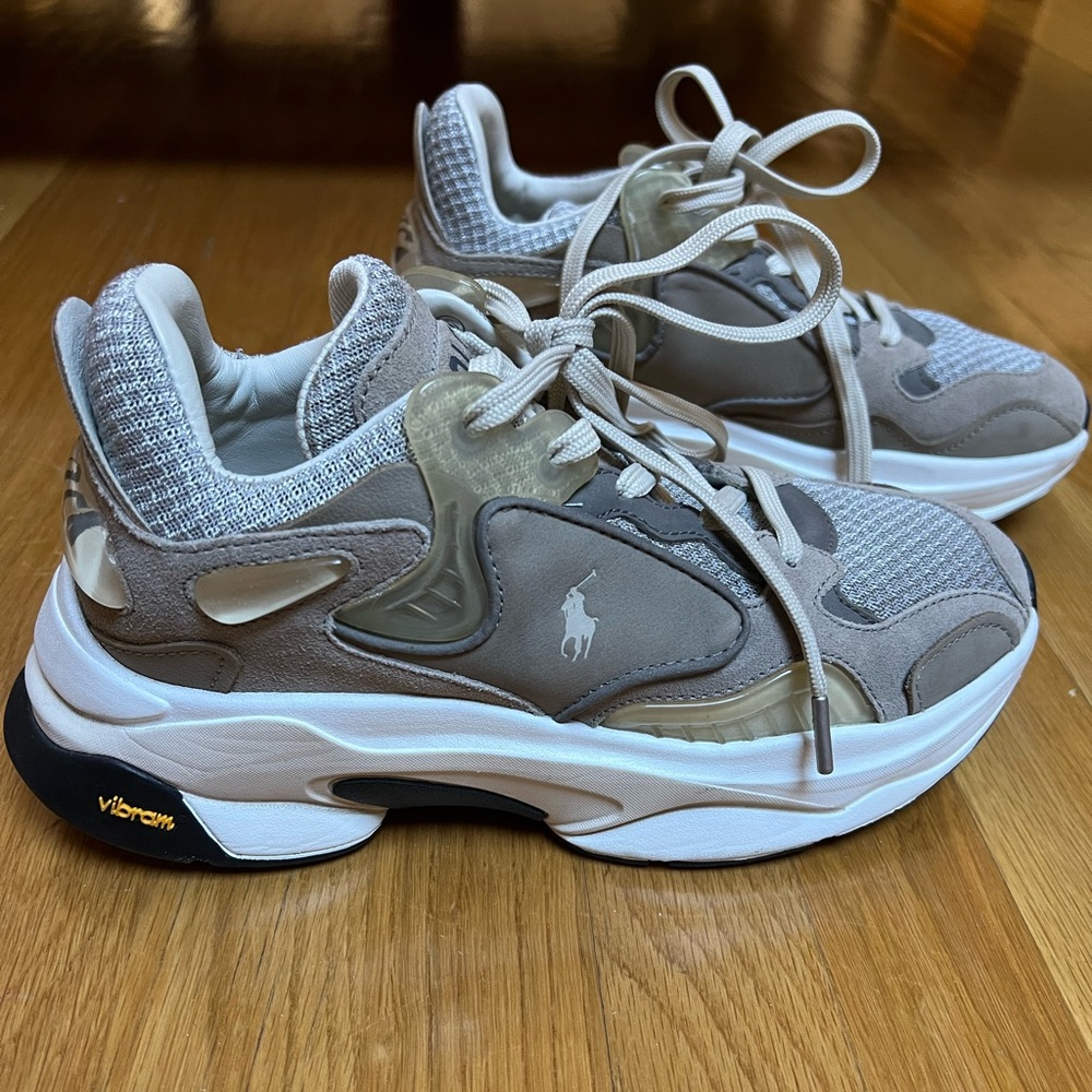 Polo Ralph Lauren Logo Tech Sneaker. Chunky sneaker. Grey Anika Sneaker